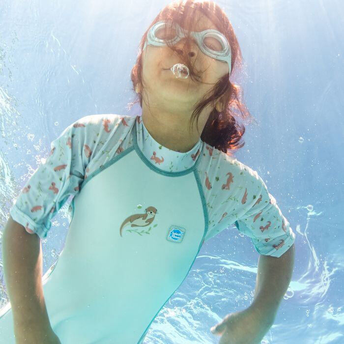 Splash About Dětská neoprenová UV kombinéza Playful Otters