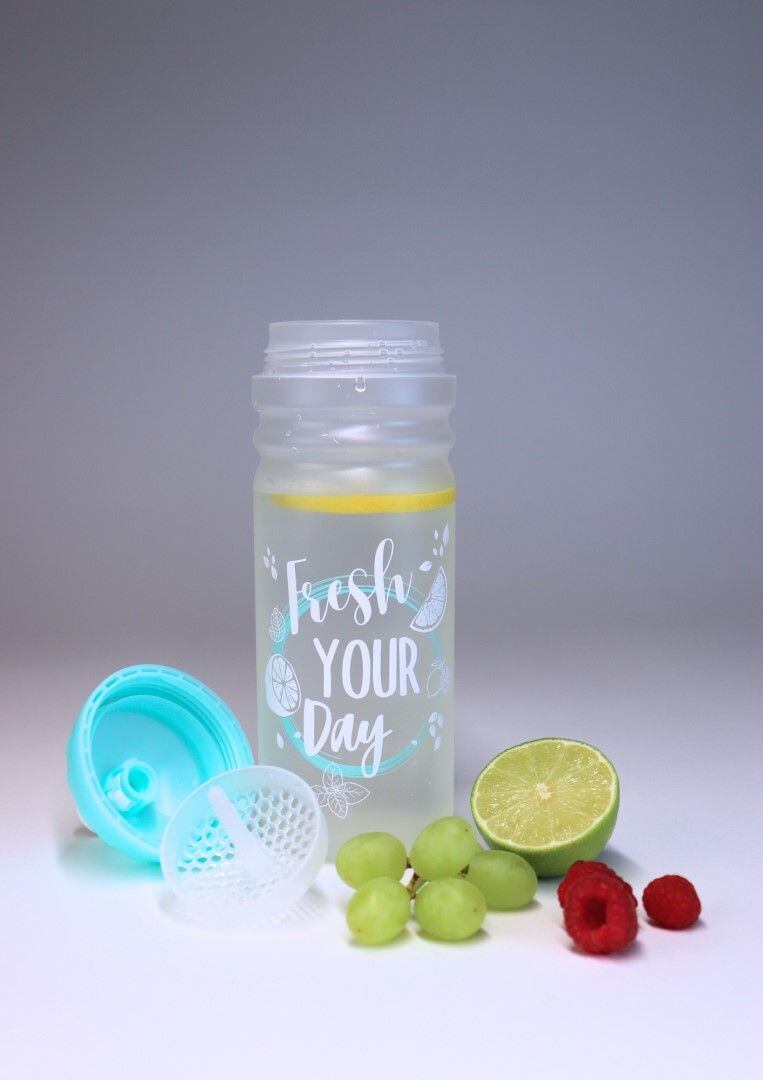 ZDRAVÁ LAHEV® ZDRAVÁ LAHEV 0,7l Fresh 2v1 se sítkem tyrkysová