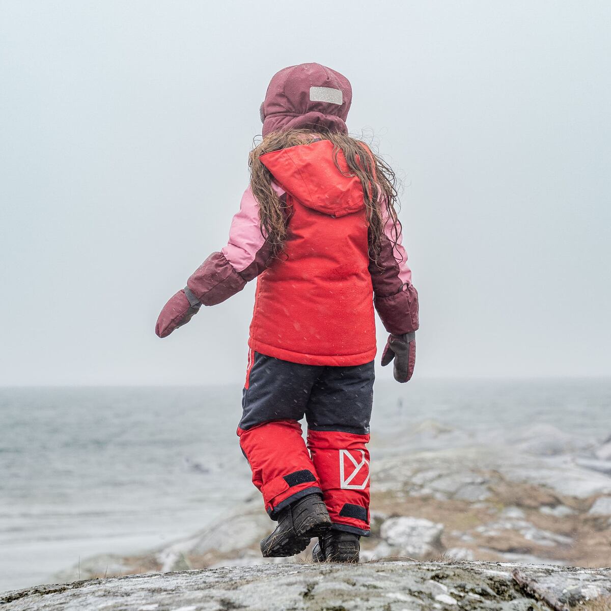 Didriksons Dětská zimní čepice Biggles anemon red